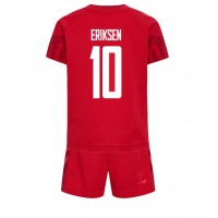 Billiga Danmark Christian Eriksen #10 Barnkläder Hemma fotbollskläder till baby VM 2022 Kortärmad (+ Korta byxor)